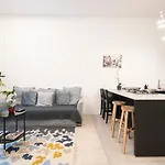 Luxury Bauhaus 1BR Montefiore